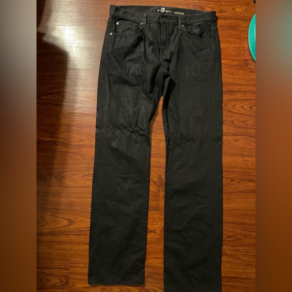 Men’s black Carsen jeans